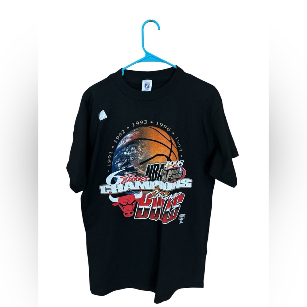 Vintage 1998 Chicago Bulls 6 Time Champions Tee